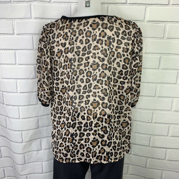 A New Day Women's Leopard Print Top Size XL Semi Sheer Puff Short Sleeve A8 - Picture 5 of 7
